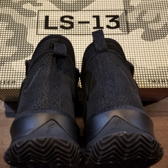 lebron soldier 13 size 3